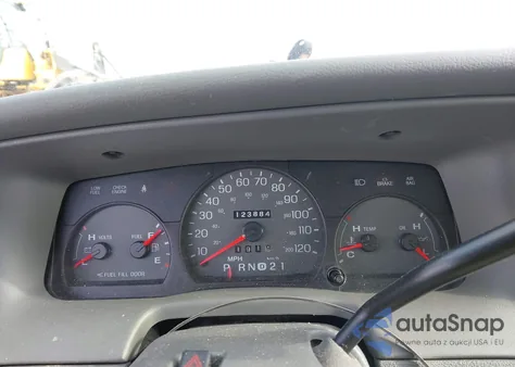 2003 Mercury Grand Marquis Gs z USA, uszkodzony, nr VIN 2MEFM74W83X694057